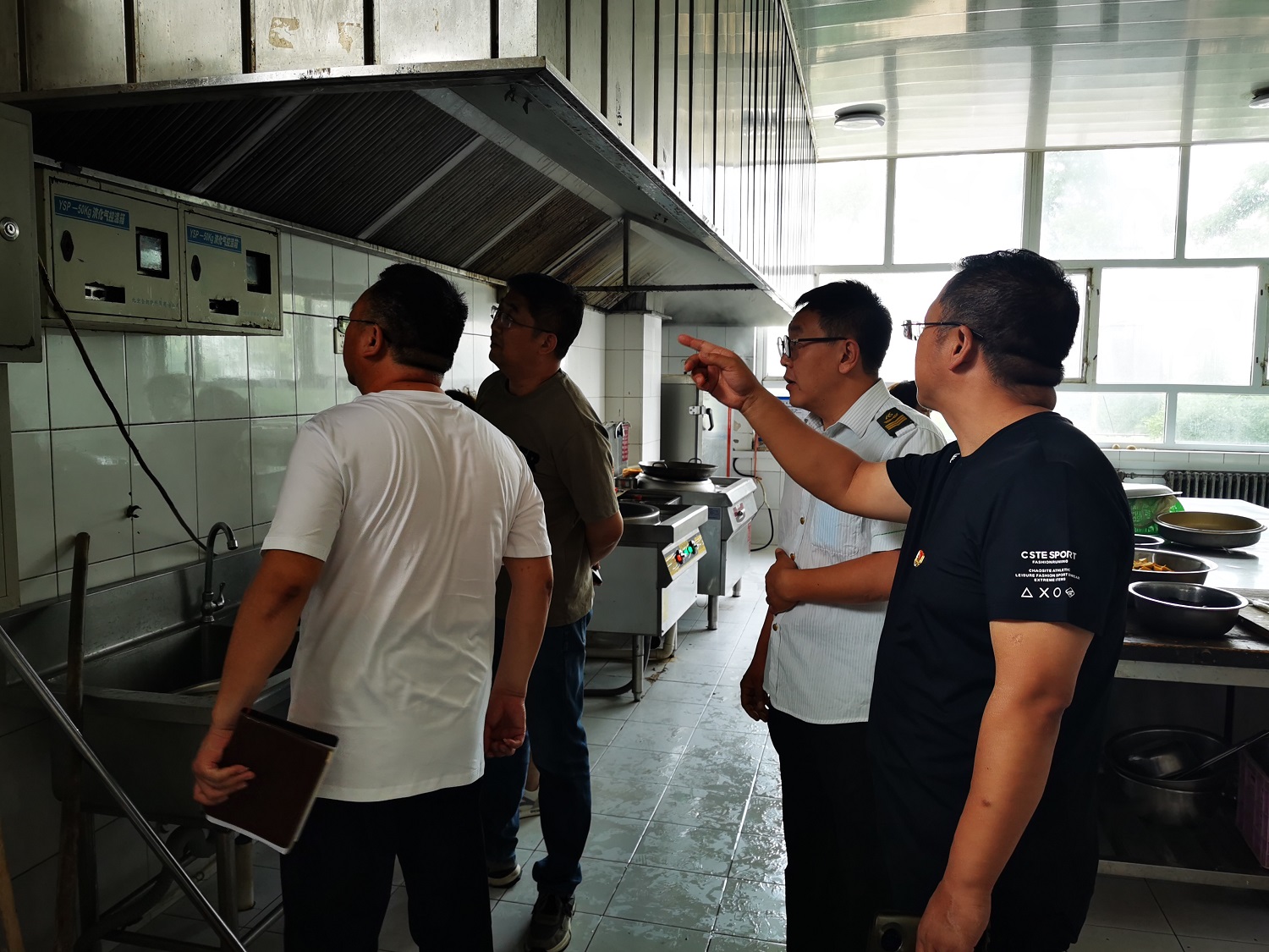 1687743519693993.jpg b1de255fe8412cc6073cef9d35b81c6.jpg